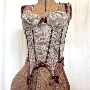 Mellesia corset bustier in cream and plum.